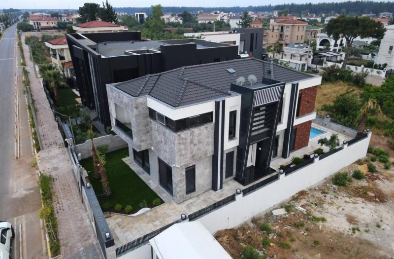 Antalya Döşemealtında Orfe Bölgesinde lüks villa